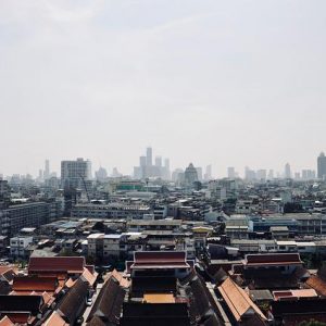 Über den Dächern von Bangkok